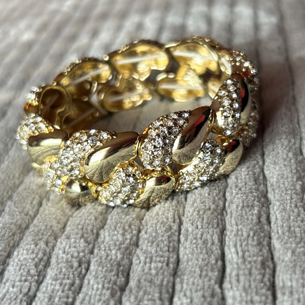 Elegant Gold and Jeweled Bracelet